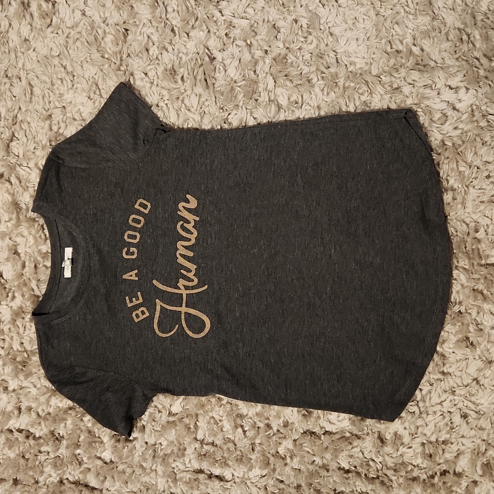 Graphic tee